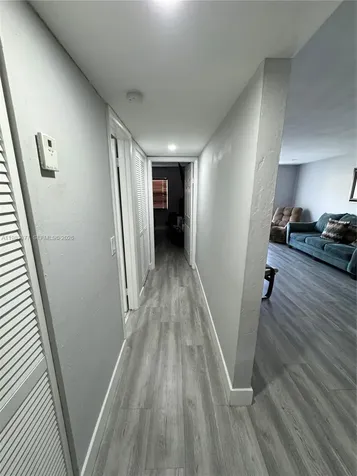 6850 W 16th Drive Hialeah FL 33014