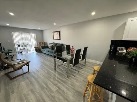 6850 W 16th Drive Hialeah FL 33014