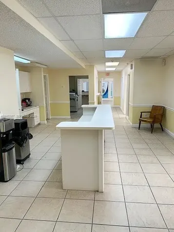 Miami FL 33135