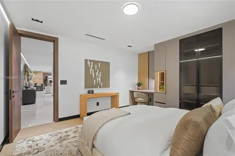 20020 NE 21st Court Miami FL 33179