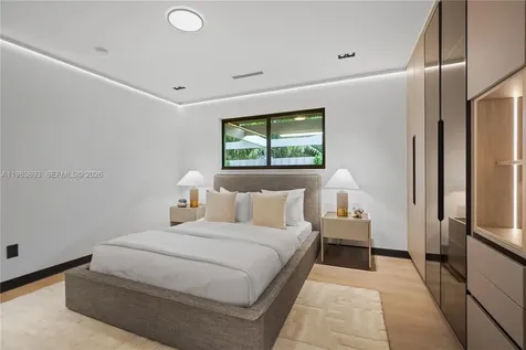 20020 NE 21st Court Miami FL 33179