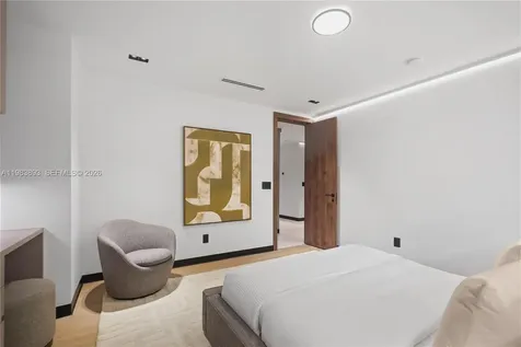 20020 NE 21st Court Miami FL 33179