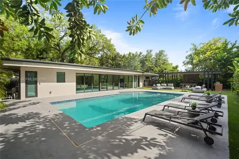 20020 NE 21st Court Miami FL 33179
