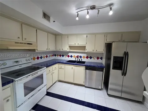 919 Hillcrest Drive Hollywood FL 33021