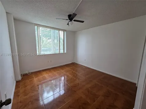 919 Hillcrest Drive Hollywood FL 33021
