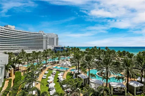 4391 Collins Avenue Miami Beach FL 33140