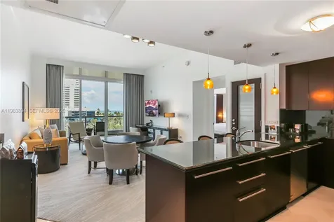 4391 Collins Avenue Miami Beach FL 33140