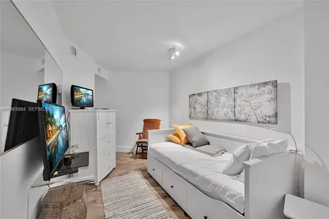 1111 Crandon Boulevard Key Biscayne FL 33149