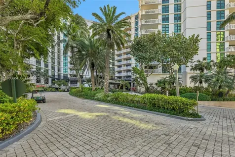 1111 Crandon Boulevard Key Biscayne FL 33149