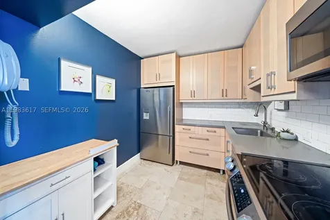 20335 W Country Club Drive Aventura FL 33180