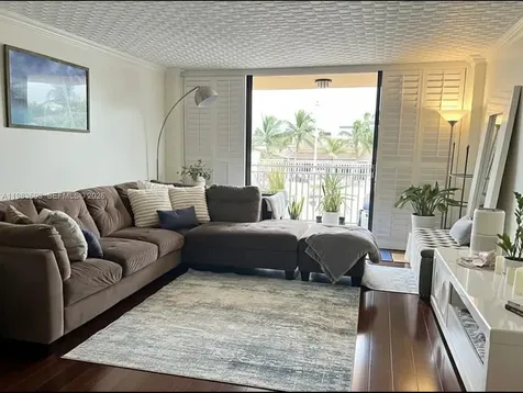 2450 NE 135th Street North Miami FL 33181