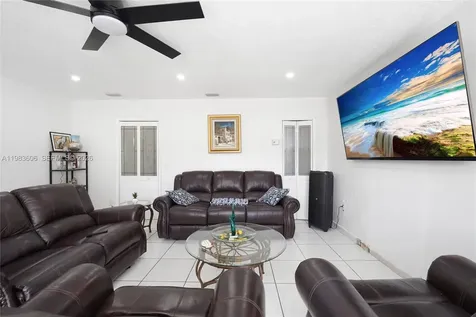 2122 SW 58th Avenue Miami FL 33155
