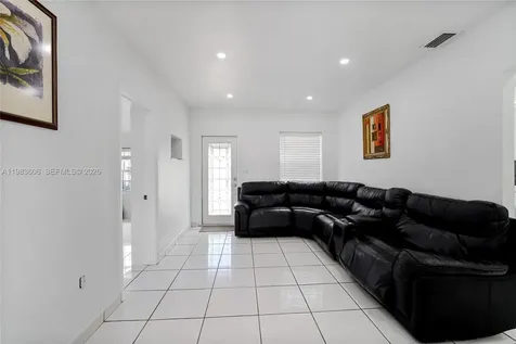 2122 SW 58th Avenue Miami FL 33155