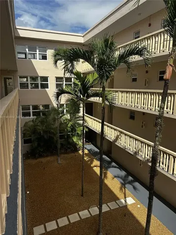 410 SE 2nd Street Hallandale Beach FL 33009