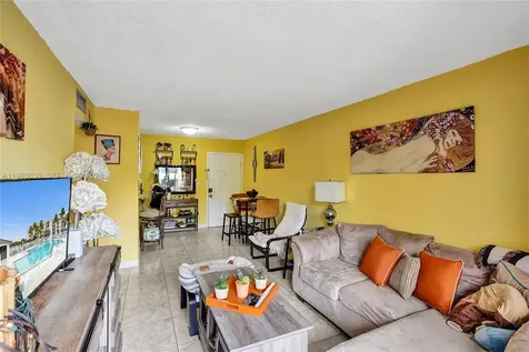 8145 NW 7th Street Miami FL 33126
