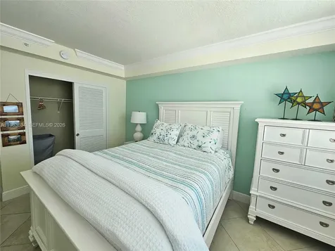 2501 S Ocean Drive Hollywood FL 33019