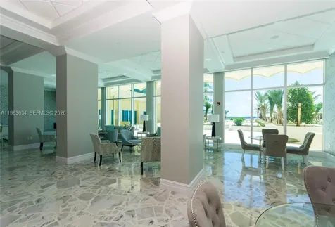 2501 S Ocean Drive Hollywood FL 33019