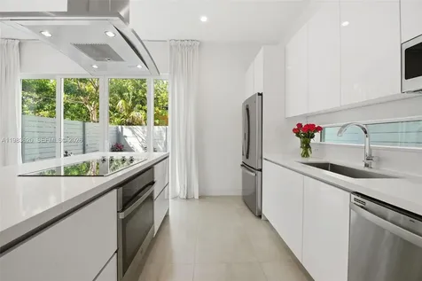 3525 Day Avenue Miami FL 33133