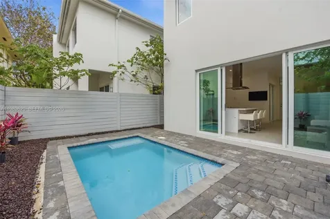 3525 Day Avenue Miami FL 33133