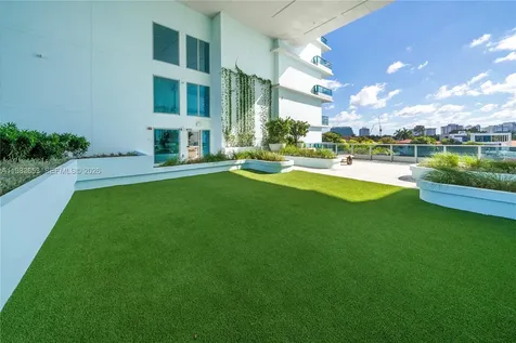 9221 E Bay Harbor Drive Bay Harbor Islands FL 33154