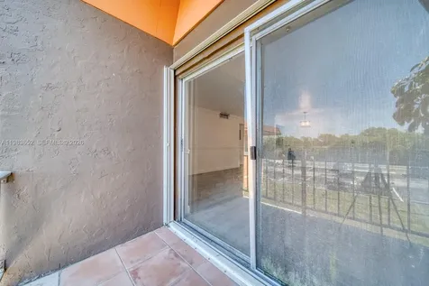 9459 SW 76th Street Miami FL 33173