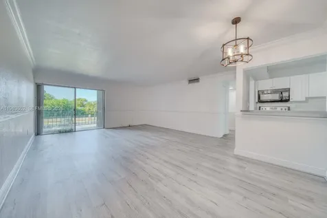 9459 SW 76th Street Miami FL 33173