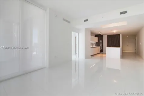 851 NE 1st Avenue Miami FL 33132
