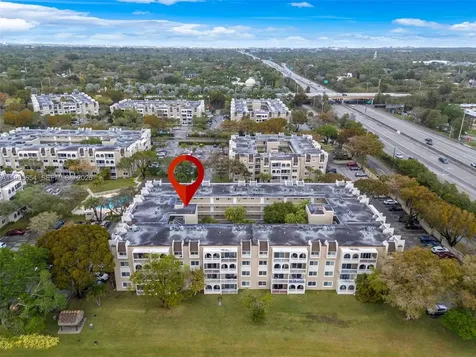 7722 Camino Real Miami FL 33143