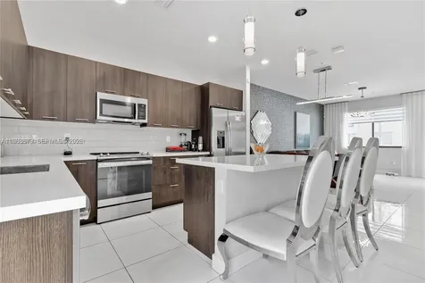 4745 NW 84th Court Doral FL 33166