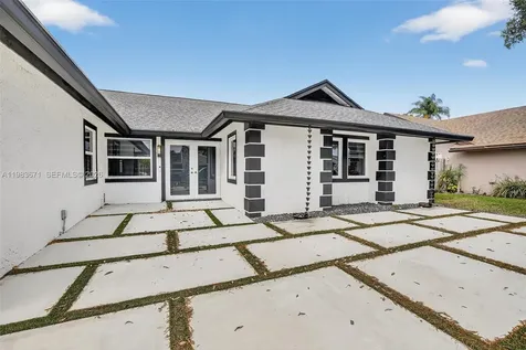 8301 NW 52nd Street Lauderhill FL 33351