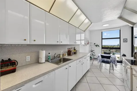 20281 E Country Club Drive Aventura FL 33180