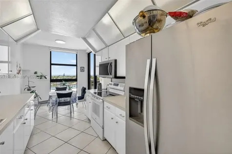 20281 E Country Club Drive Aventura FL 33180