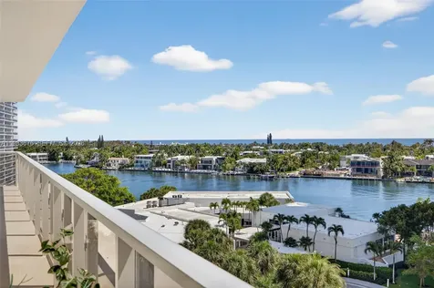 20281 E Country Club Drive Aventura FL 33180