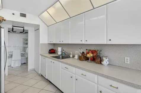 20281 E Country Club Drive Aventura FL 33180