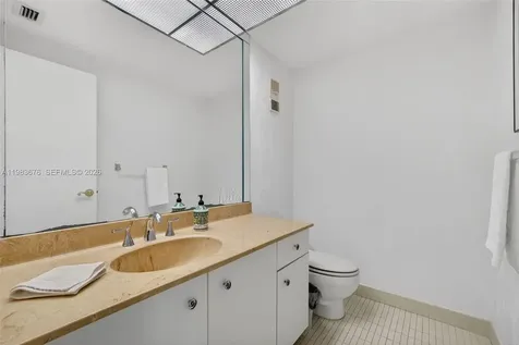 20281 E Country Club Drive Aventura FL 33180