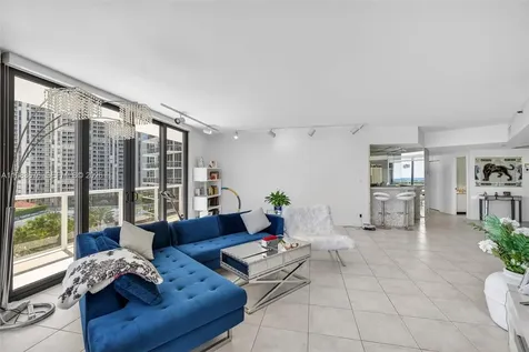 20281 E Country Club Drive Aventura FL 33180