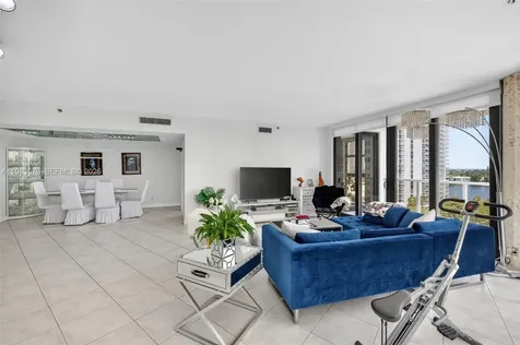 20281 E Country Club Drive Aventura FL 33180