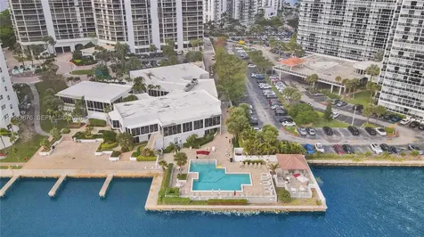 20281 E Country Club Drive Aventura FL 33180