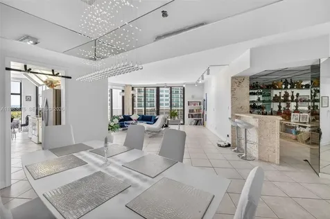 20281 E Country Club Drive Aventura FL 33180