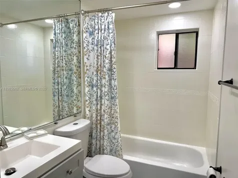 8075 SW 107th Avenue Miami FL 33173