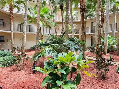 8075 SW 107th Avenue Miami FL 33173