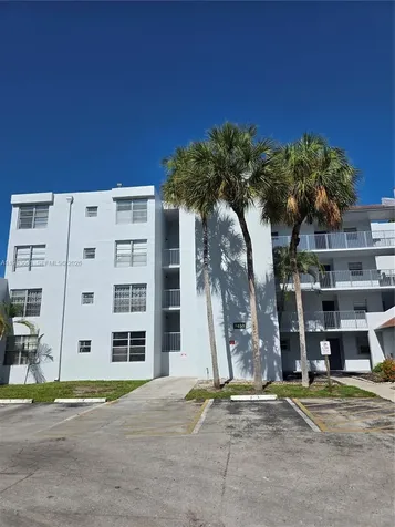 9450 Live Oak Place Davie FL 33324