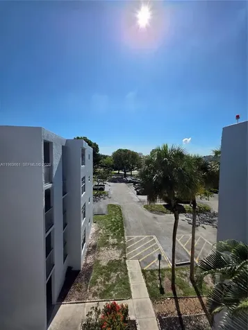 9450 Live Oak Place Davie FL 33324