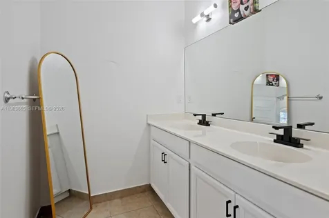 659 NE 191st Street Miami FL 33179