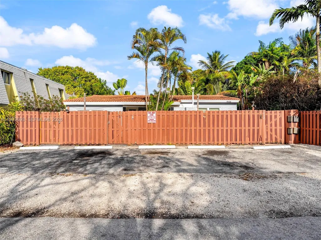 1432 NE 5th Avenue Fort Lauderdale FL 33304