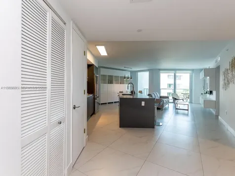9821 E Bay Harbor Drive Bay Harbor Islands FL 33154