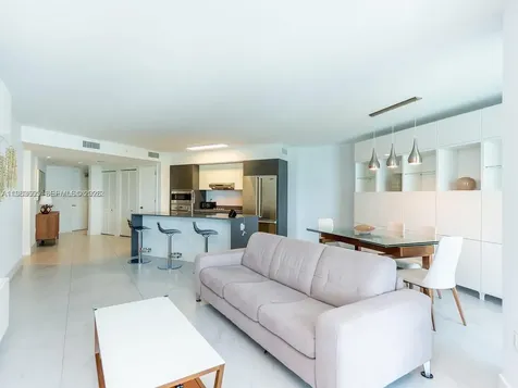 9821 E Bay Harbor Drive Bay Harbor Islands FL 33154