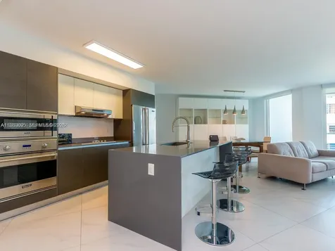 9821 E Bay Harbor Drive Bay Harbor Islands FL 33154