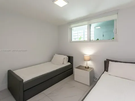 9821 E Bay Harbor Drive Bay Harbor Islands FL 33154