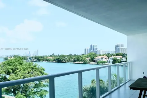9821 E Bay Harbor Drive Bay Harbor Islands FL 33154